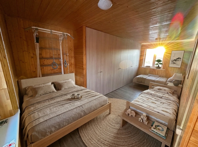 Дизайн спальни в стиле Japandi — фото интерьера от нейросети RoomGPT