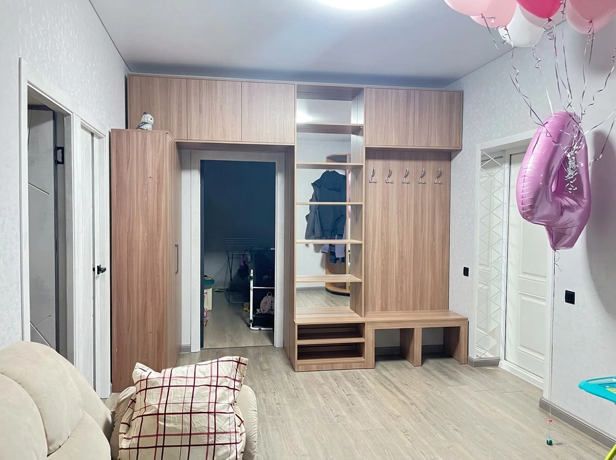 Дизайн прихожей в стиле Без стиля — фото интерьера от нейросети RoomGPT