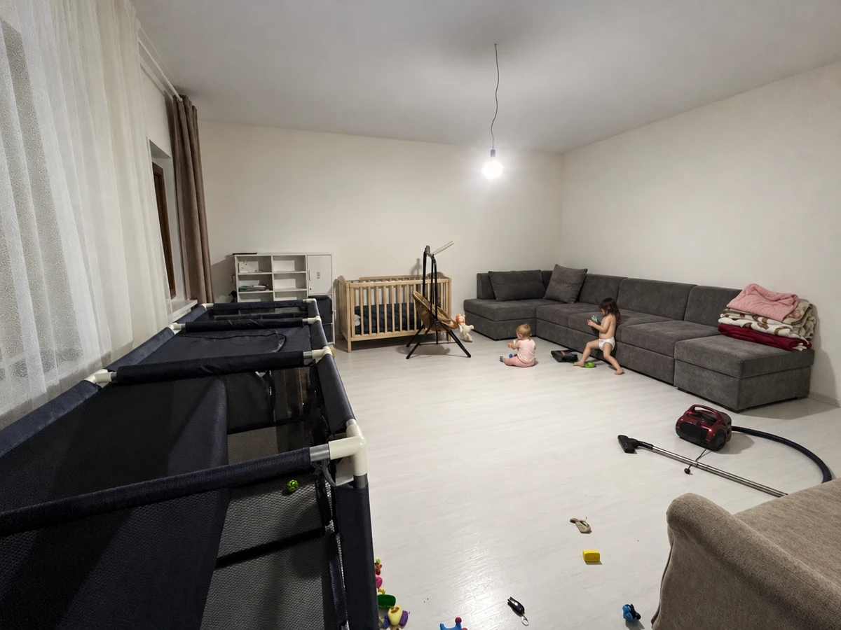 Дизайн детской в стиле Минимализм — фото интерьера от нейросети RoomGPT