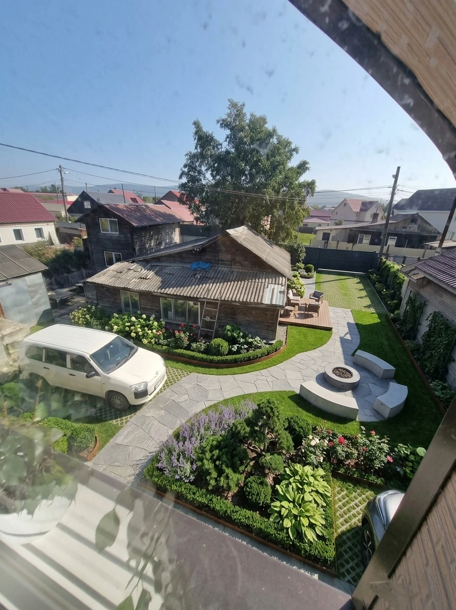 Дизайн участка в стиле Русская усадьба — фото участка от нейросети RoomGPT