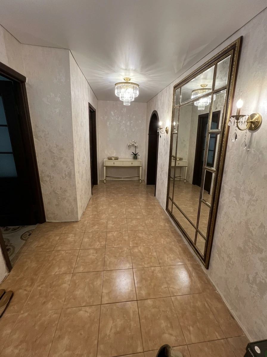 Дизайн прихожей в стиле Неоклассика — фото интерьера от нейросети RoomGPT