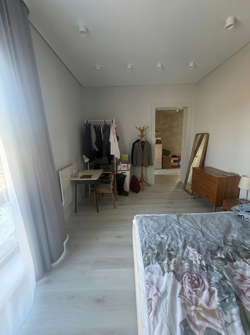 Дизайн спальни в стиле Без стиля — фото интерьера от нейросети RoomGPT