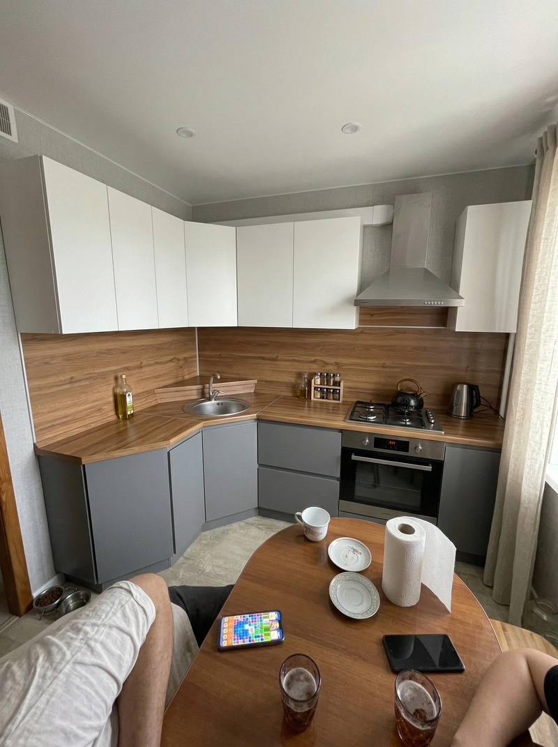 Дизайн кухни в стиле Без стиля — фото интерьера от нейросети RoomGPT