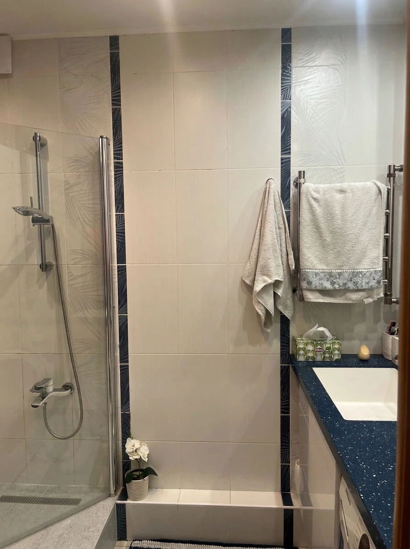 Дизайн ванной в стиле Без стиля — фото интерьера от нейросети RoomGPT