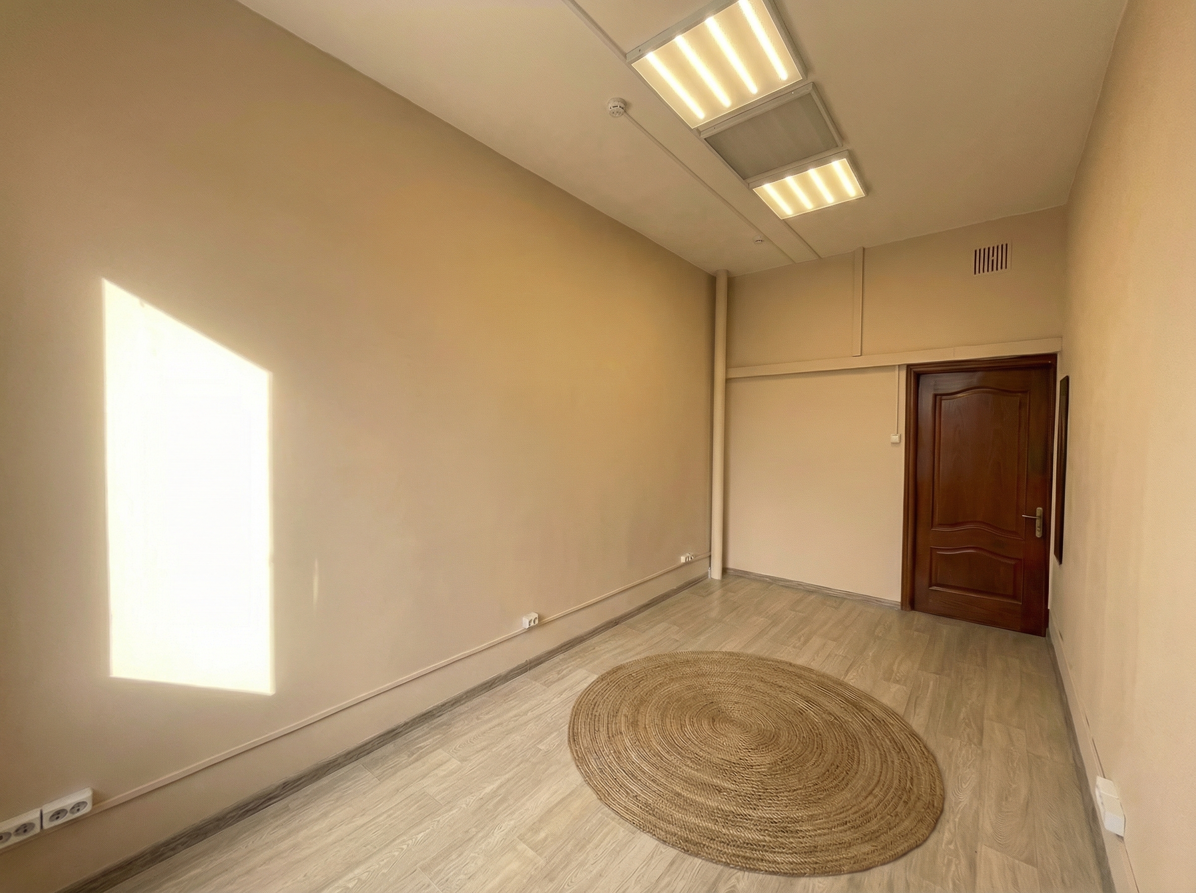 Дизайн гостиной в стиле Минимализм — фото интерьера от нейросети RoomGPT