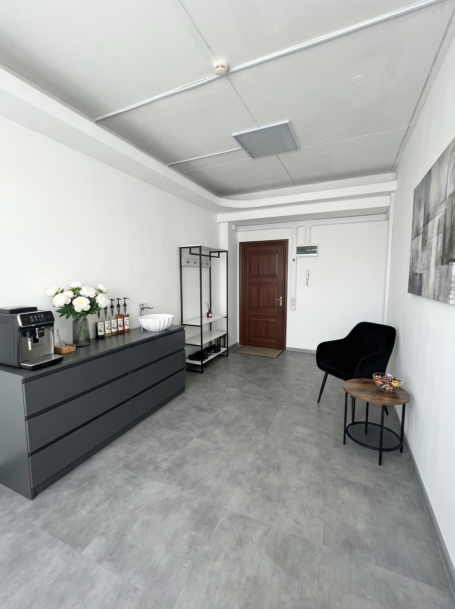 Дизайн гостиной в стиле Минимализм — фото интерьера от нейросети RoomGPT