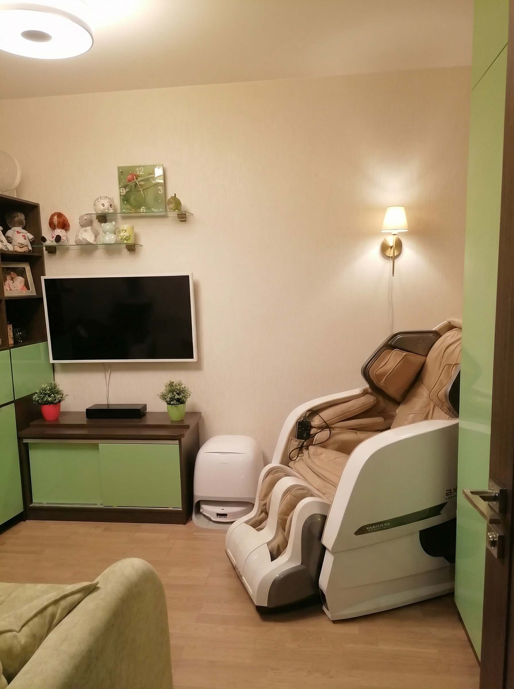 Дизайн гостиной в стиле Минимализм — фото интерьера от нейросети RoomGPT