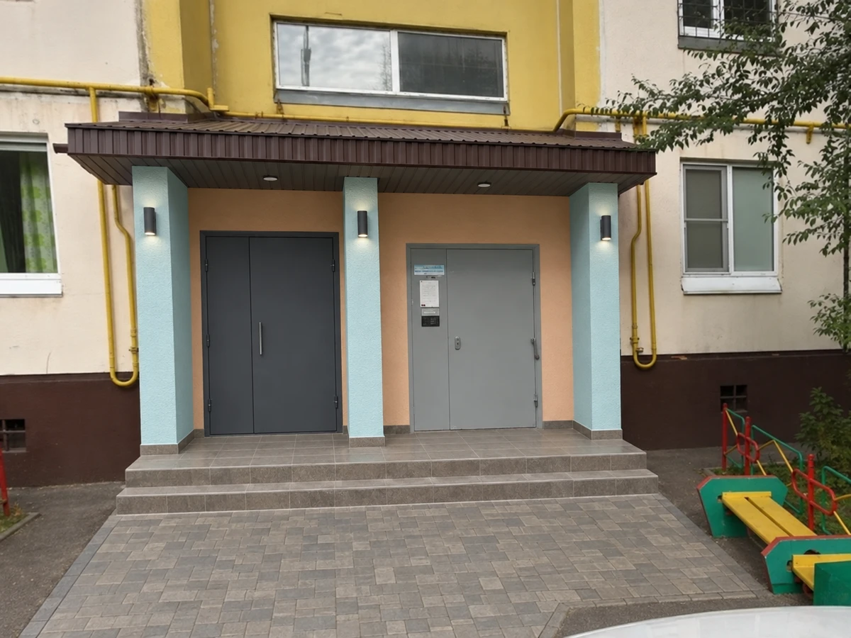 Дизайн фасада в стиле Классика — Фасад от нейросети RoomGPT