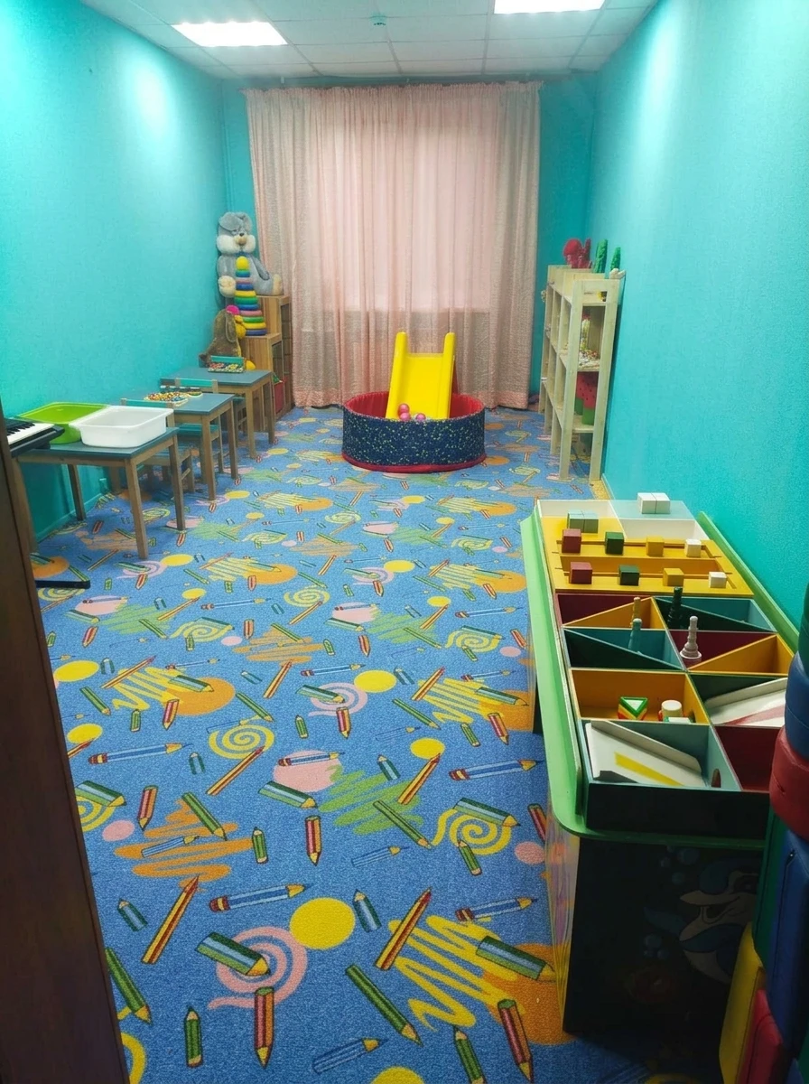 Дизайн детской в стиле Без стиля — фото интерьера от нейросети RoomGPT