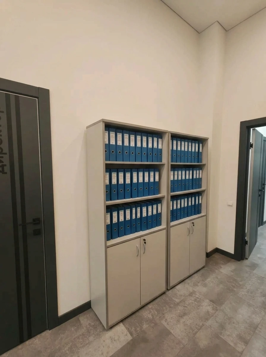 Дизайн кабинета в стиле Минимализм — фото интерьера от нейросети RoomGPT