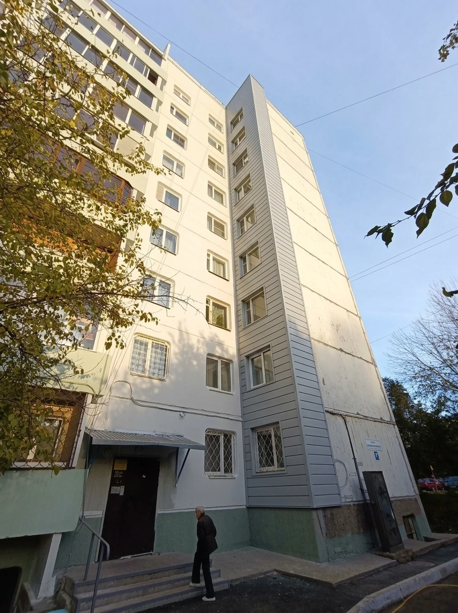 Дизайн фасада в стиле Хай-тек — Фасад от нейросети RoomGPT