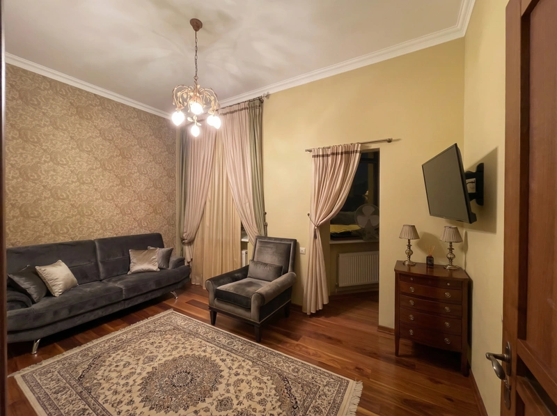 Дизайн интерьера в стиле Классика — Гостиная от нейросети RoomGPT