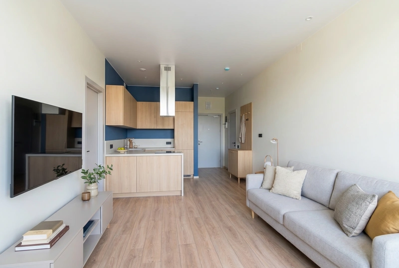 Дизайн спальни в стиле Сканди — фото интерьера от нейросети RoomGPT