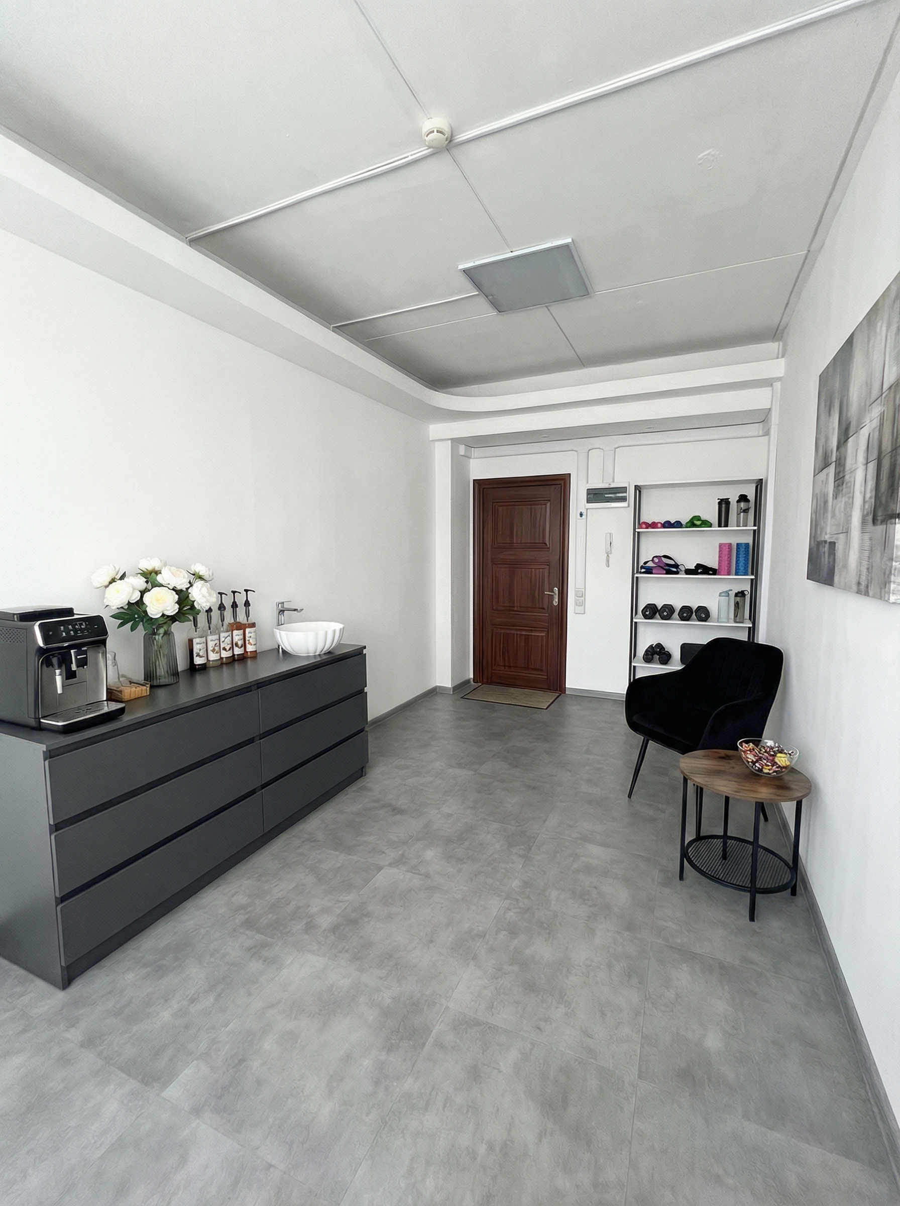 Дизайн гостиной в стиле Минимализм — фото интерьера от нейросети RoomGPT