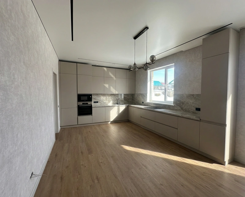 Дизайн кухни в стиле Минимализм — фото интерьера от нейросети RoomGPT