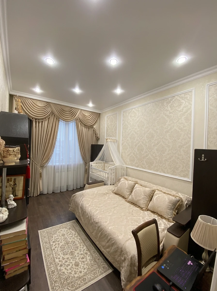 Дизайн спальни в стиле Классика — фото интерьера от нейросети RoomGPT