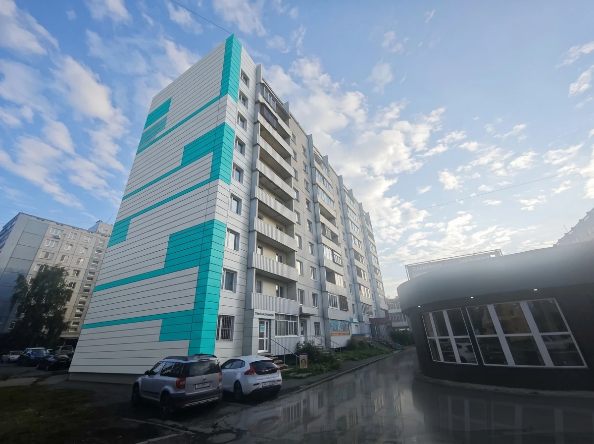 Дизайн фасада в стиле Хай-тек — Фасад от нейросети RoomGPT