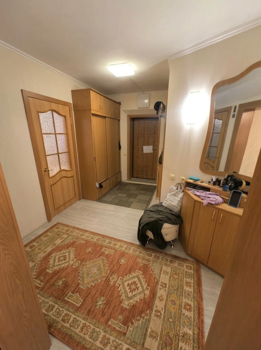 Дизайн прихожей в стиле Без стиля — фото интерьера от нейросети RoomGPT