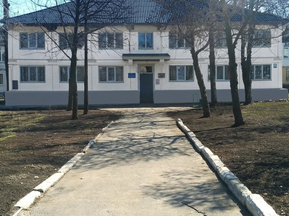 Дизайн фасада в стиле Классика — фото от нейросети RoomGPT