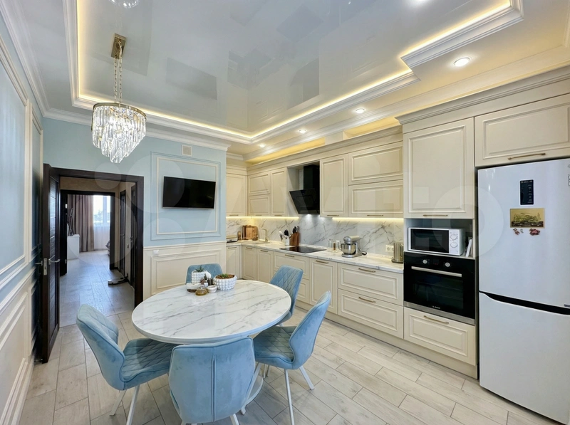 Дизайн интерьера в стиле Классика — Кухня от нейросети RoomGPT