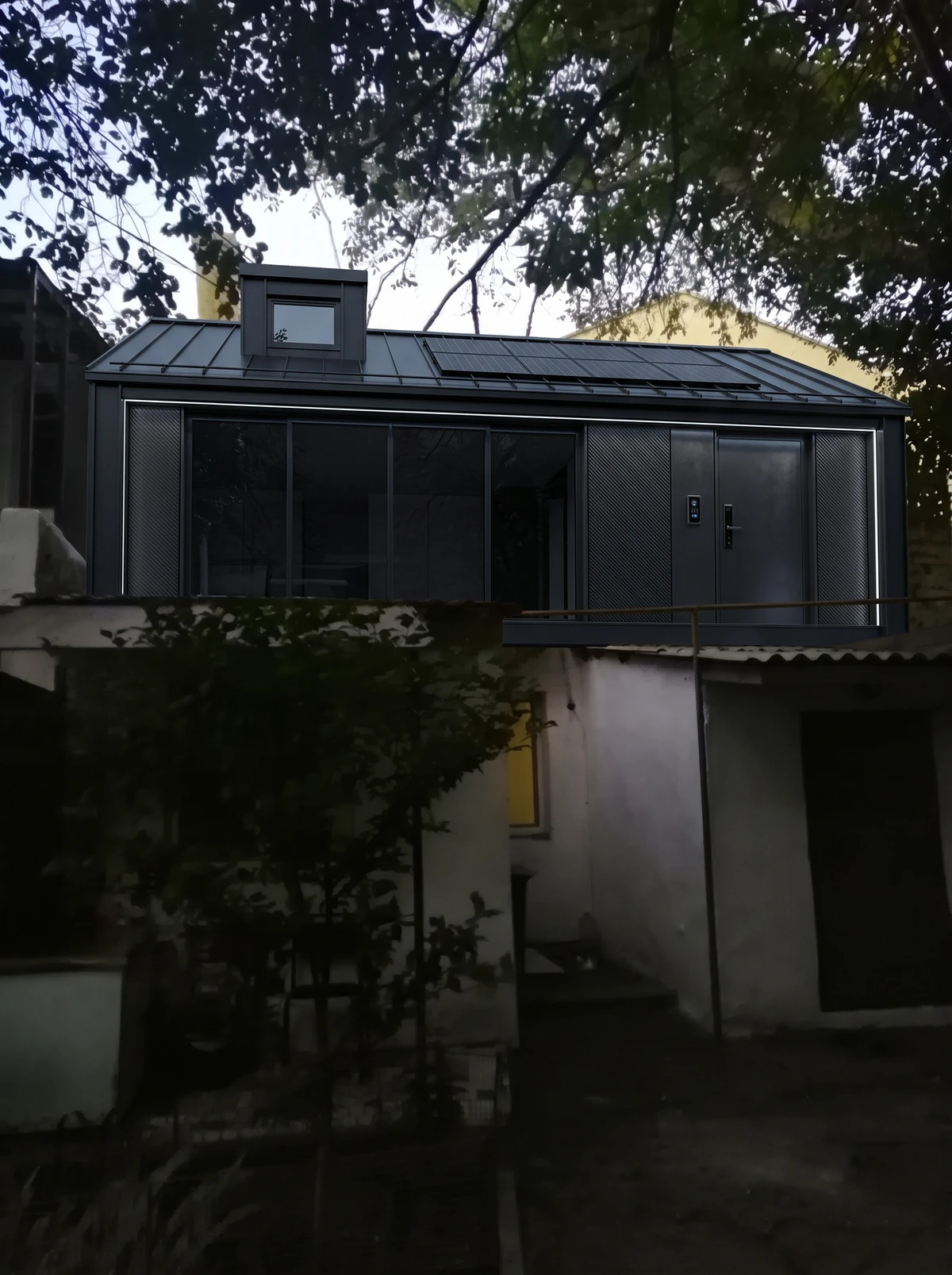 Дизайн фасада в стиле Блэктэк — Фасад от нейросети RoomGPT
