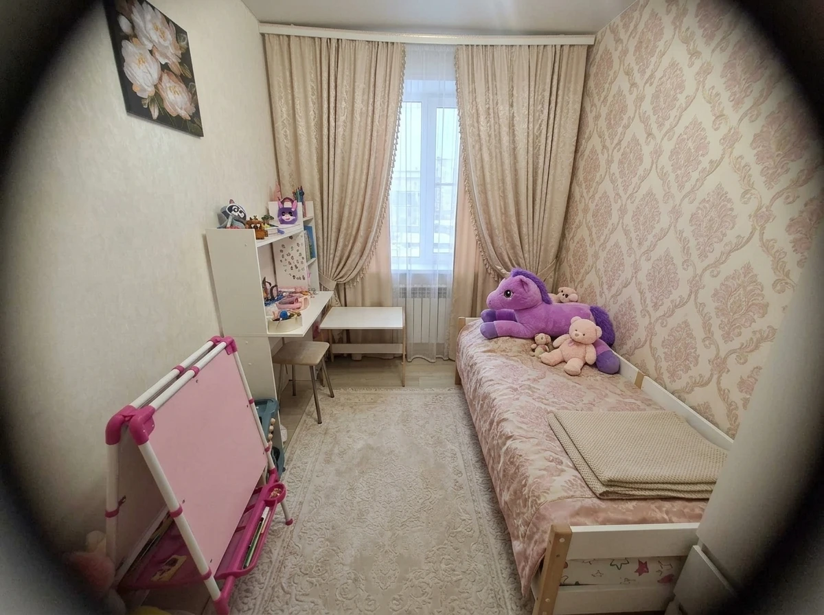 Дизайн детской в стиле Классика — фото интерьера от нейросети RoomGPT
