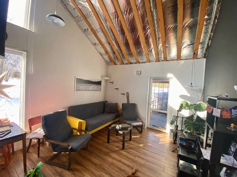 Дизайн гостиной в стиле Контемпорари — фото интерьера от нейросети RoomGPT