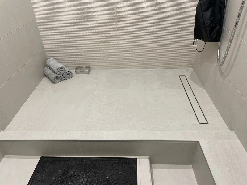 Дизайн ванной в стиле Без стиля — фото интерьера от нейросети RoomGPT