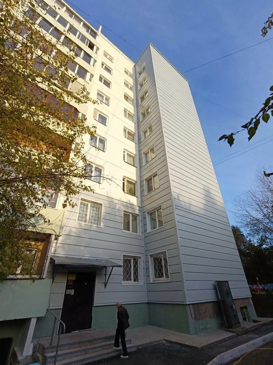 Дизайн фасада в стиле Хай-тек — Фасад от нейросети RoomGPT