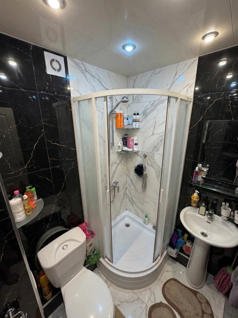 Дизайн ванной в стиле Без стиля — фото интерьера от нейросети RoomGPT